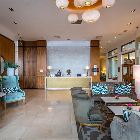 & Hotell Loughrea