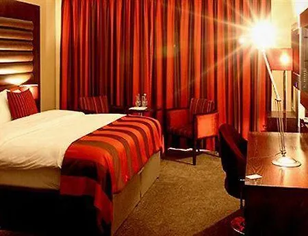 Hotell &
