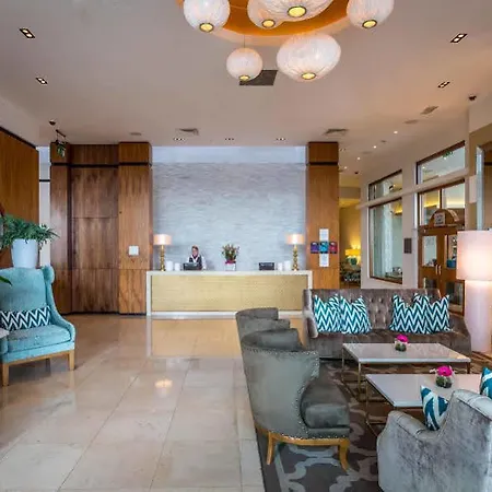 & 4* Loughrea