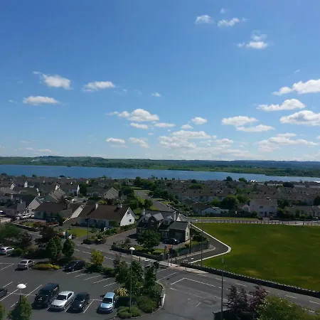 & 4* Loughrea